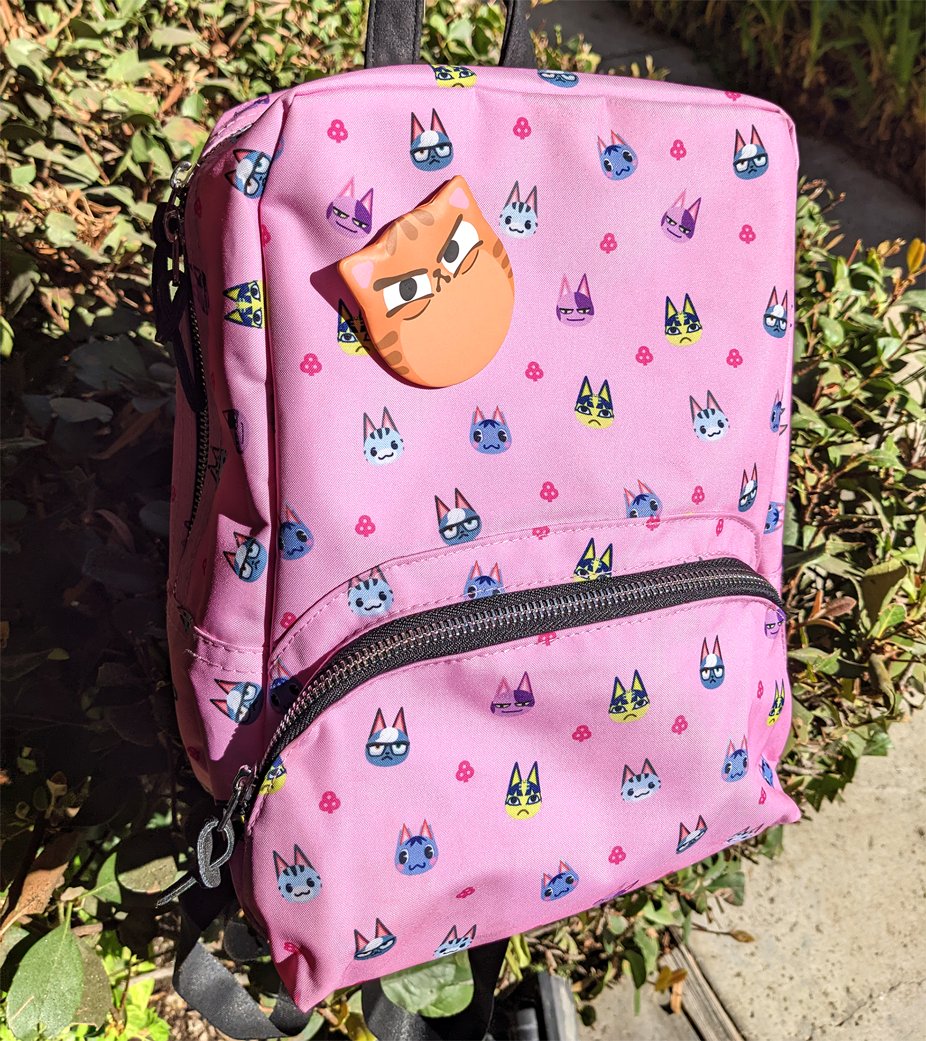 Kawaii fashion cat button on pink backpack